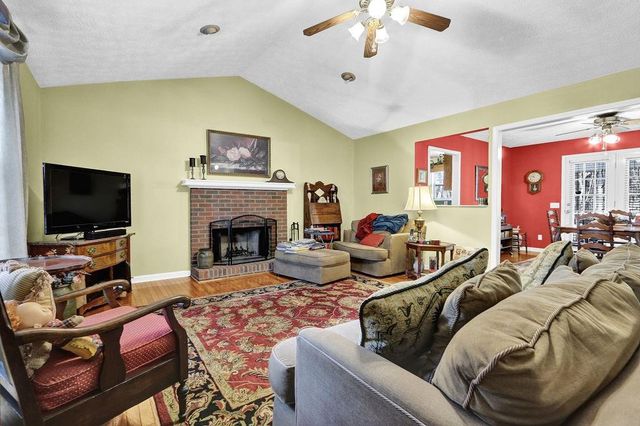 4806 Cash Road, Flowery Branch, GA 30542