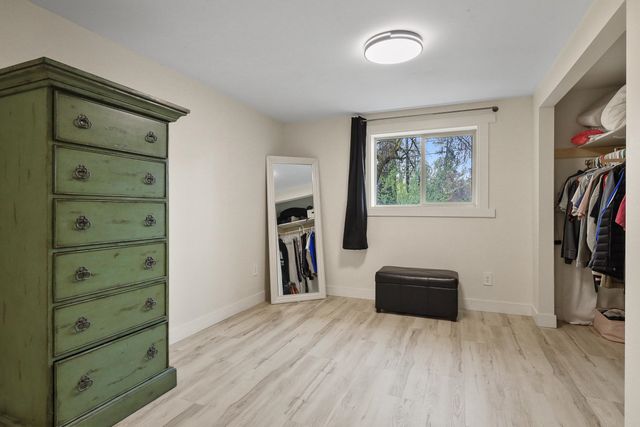 1306 E 18th Ave, Spokane, WA 99203