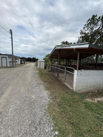 25945 SW 197th Ave, Homestead, FL 33031