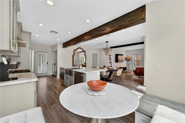 1029 Keniston Avenue, Los Angeles, CA 90019