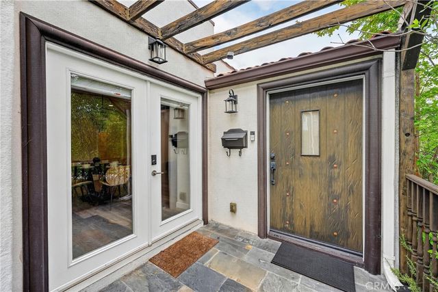 1029 Keniston Avenue, Los Angeles, CA 90019