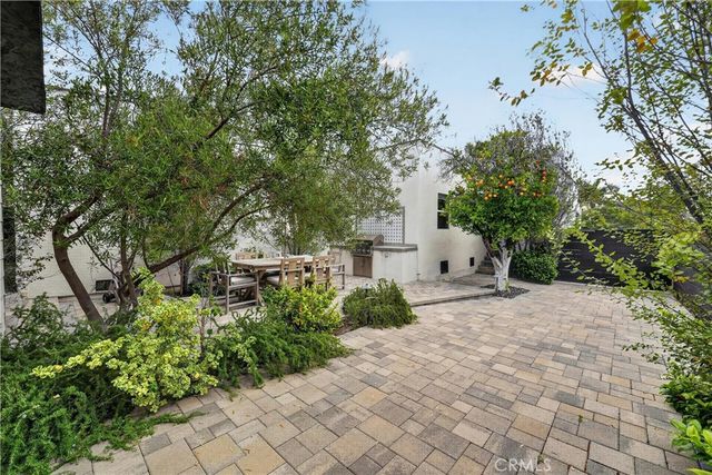 1029 Keniston Avenue, Los Angeles, CA 90019