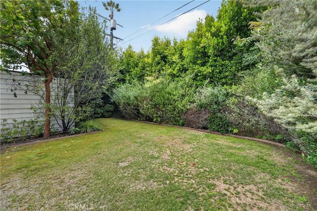 1029 Keniston Avenue, Los Angeles, CA 90019