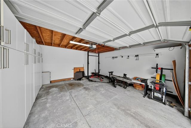 1029 Keniston Avenue, Los Angeles, CA 90019