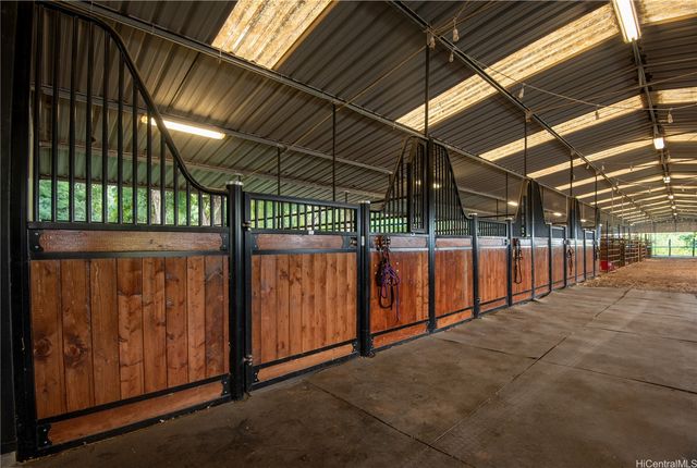 41-569 Makakalo Street, Waimanalo, HI 96795