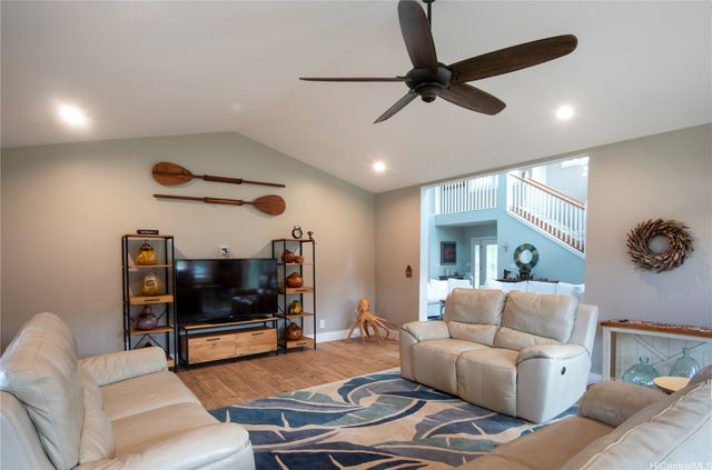 41-569 Makakalo Street, Waimanalo, HI 96795