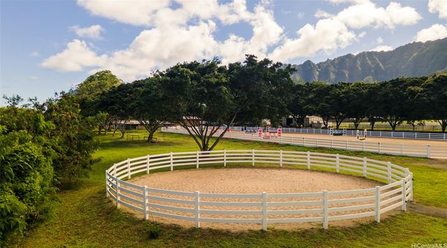 41-569 Makakalo Street, Waimanalo, HI 96795