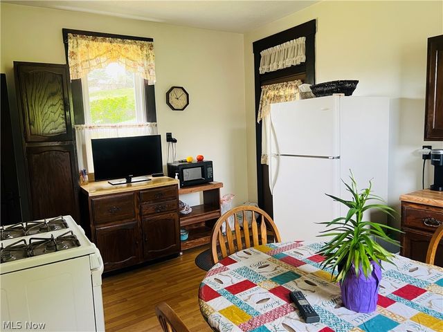 1121 N 7th Street, Martins Ferry, OH 43935