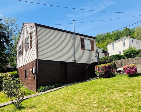 1121 N 7th Street, Martins Ferry, OH 43935