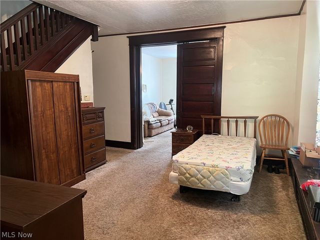 1121 N 7th Street, Martins Ferry, OH 43935