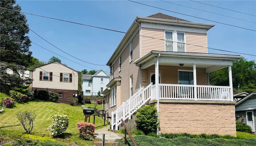 1121 N 7th Street, Martins Ferry, OH 43935