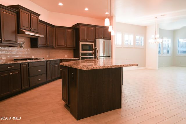 12224 W CREOSOTE Drive, Peoria, AZ 85383