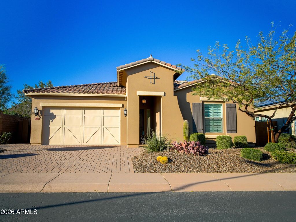 12224 W CREOSOTE Drive, Peoria, AZ 85383