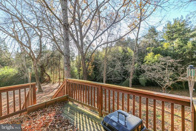 413 LAKEVIEW PKWY, Locust Grove, VA 22508