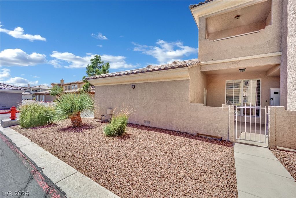 6908 Dorita Avenue 102, Las Vegas, NV 89108 — photo 3