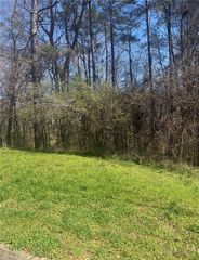 3740 Mountain Cove Road, Snellville, GA 30039