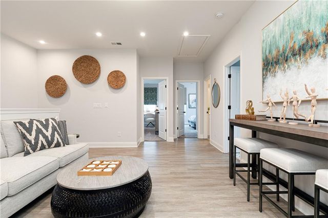 868 Leraes Way, Loganville, GA 30052