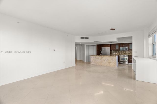 20000 E Country Club Drive 716, Aventura, FL 33180