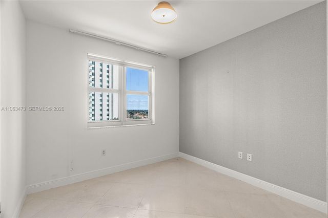20000 E Country Club Drive 716, Aventura, FL 33180