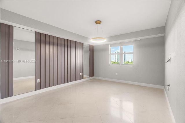 20000 E Country Club Drive 716, Aventura, FL 33180