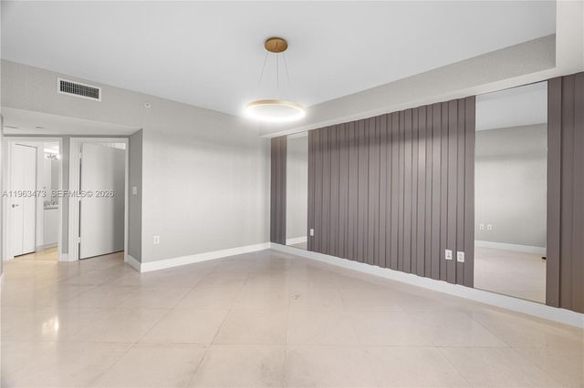 20000 E Country Club Drive 716, Aventura, FL 33180
