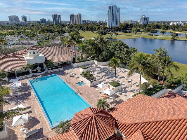 20000 E Country Club Drive 716, Aventura, FL 33180