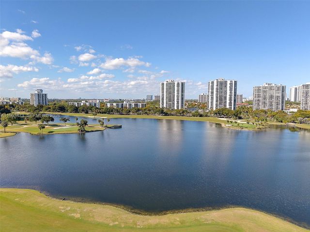 20000 E Country Club Drive 716, Aventura, FL 33180