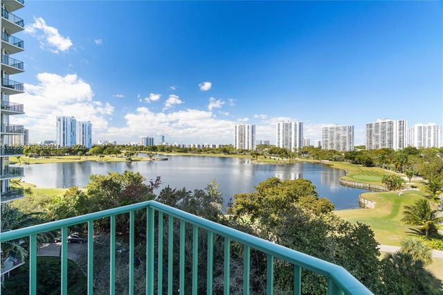 20000 E Country Club Drive 716, Aventura, FL 33180