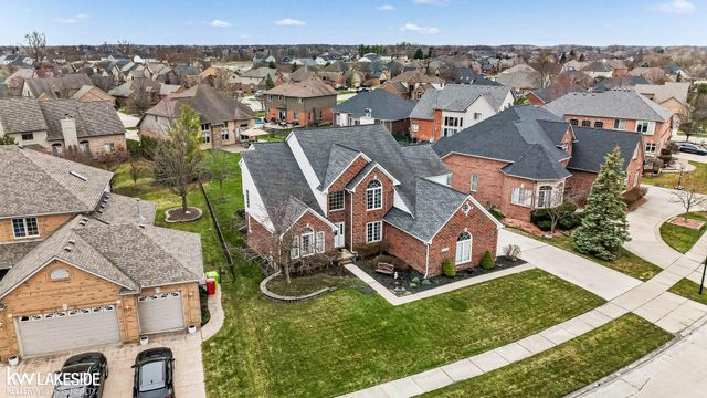 17252 Muirfield Drive, Macomb Twp, MI 48042