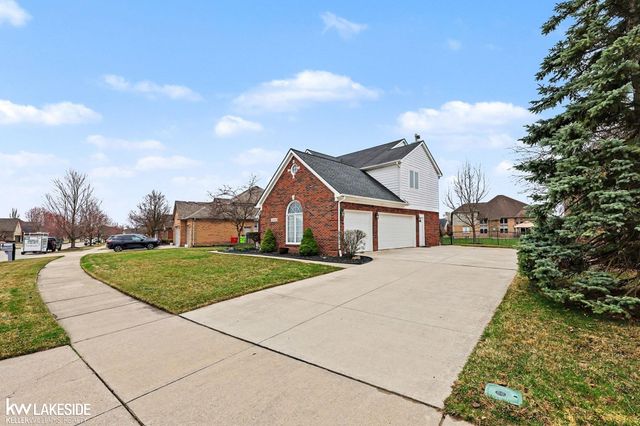 17252 Muirfield Drive, Macomb Twp, MI 48042