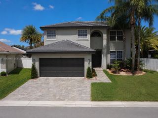 2855 SW 177th Ter, Miramar, FL 33029