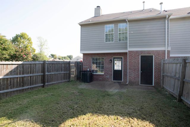 1595 BEAVER TRAIL LN, Memphis, TN 38016