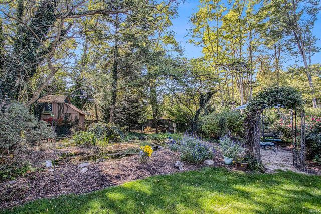 26772 Hampton Woods Drive, Elkhart, IN 46514