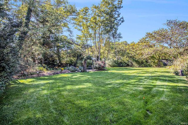 26772 Hampton Woods Drive, Elkhart, IN 46514