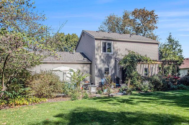 26772 Hampton Woods Drive, Elkhart, IN 46514