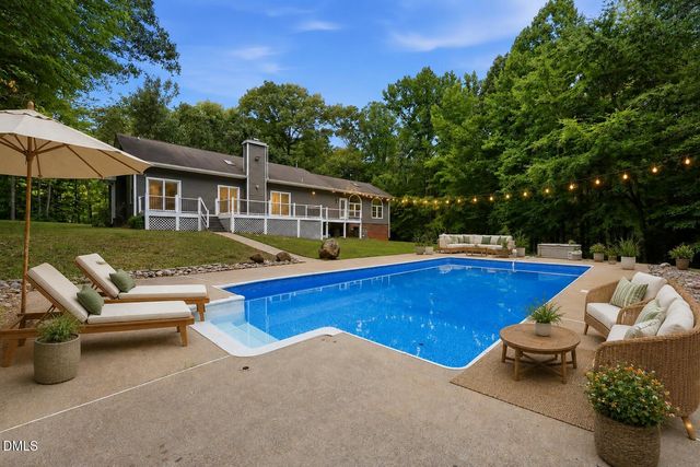 3844 Swepsonville Saxapahaw Road, Graham, NC 27253