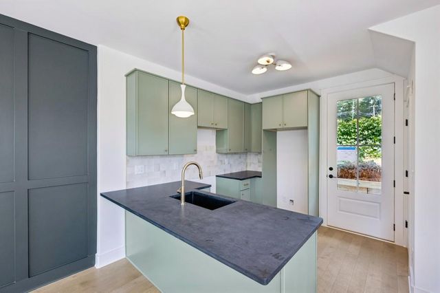 1160 Boulevard SE 12, Atlanta, GA 30312