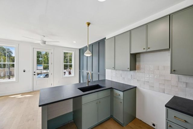 1160 Boulevard SE 12, Atlanta, GA 30312
