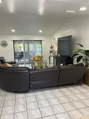 1660 N Audubon Dr 1660, Homestead, FL 33035