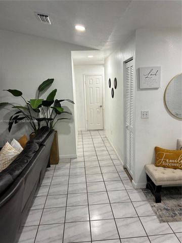 1660 N Audubon Dr 1660, Homestead, FL 33035