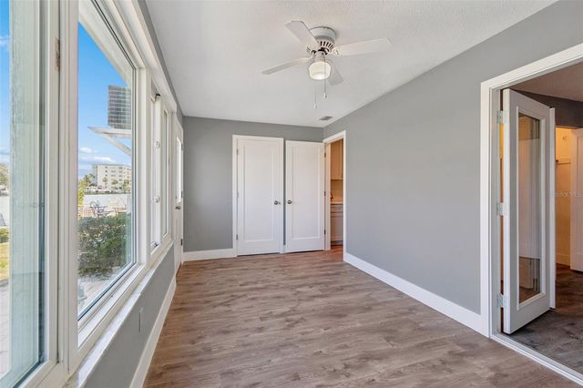 5955 30TH AVENUE S 105, Gulfport, FL 33707
