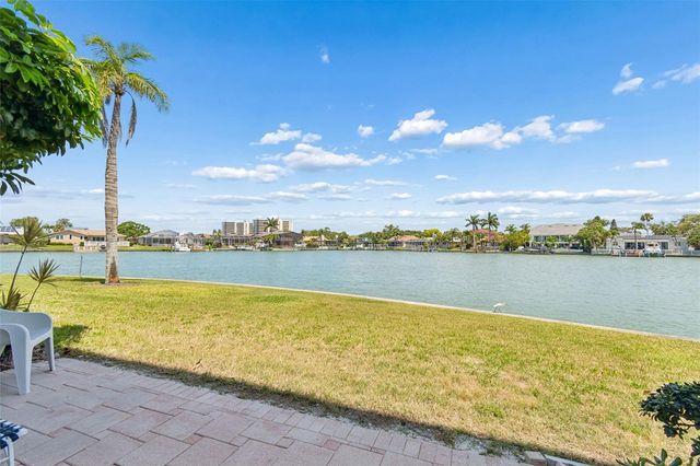 5955 30TH AVENUE S 105, Gulfport, FL 33707