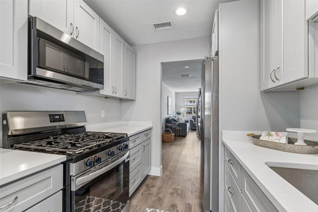 5955 30TH AVENUE S 105, Gulfport, FL 33707