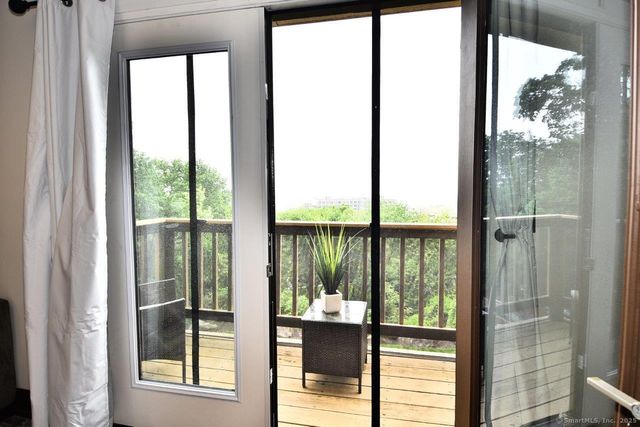 178 Flax Hill Road APT C203, Norwalk, CT 06854