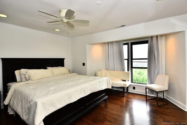 178 Flax Hill Road APT C203, Norwalk, CT 06854