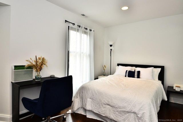 178 Flax Hill Road APT C203, Norwalk, CT 06854