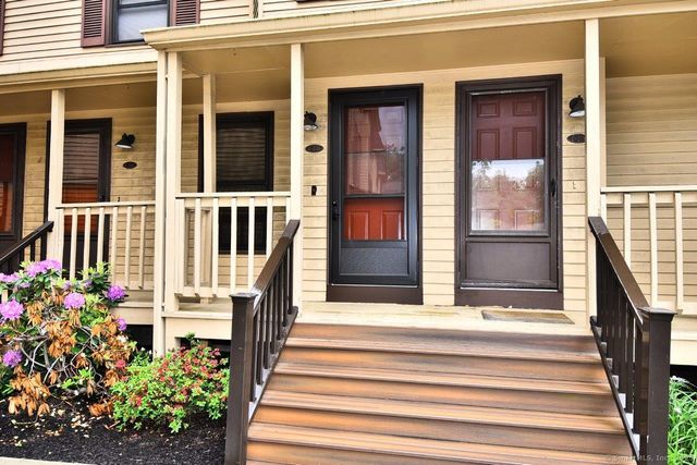 178 Flax Hill Road APT C203, Norwalk, CT 06854