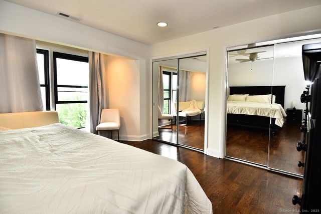 178 Flax Hill Road APT C203, Norwalk, CT 06854