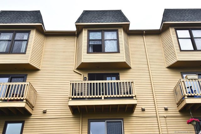 178 Flax Hill Road APT C203, Norwalk, CT 06854