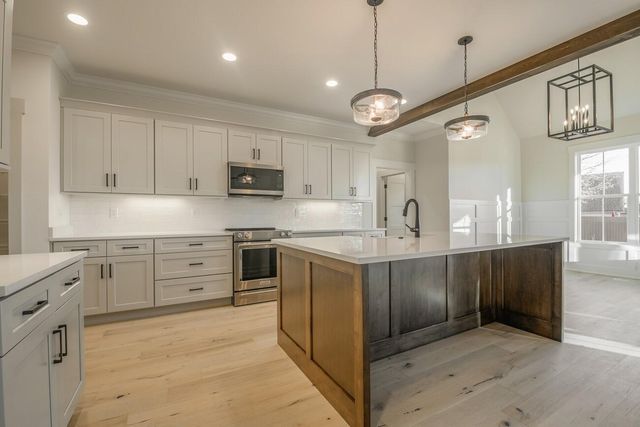 55 Mason Lane, Rossville, GA 30741